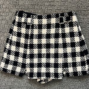 Zara Black and White Textured Skirt